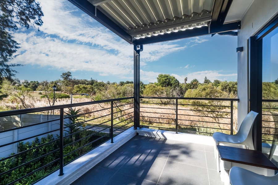 4 Bedroom Property for Sale in Tara Western Cape